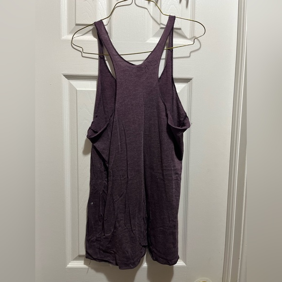 Variety of womens tops - Picture 13 of 14